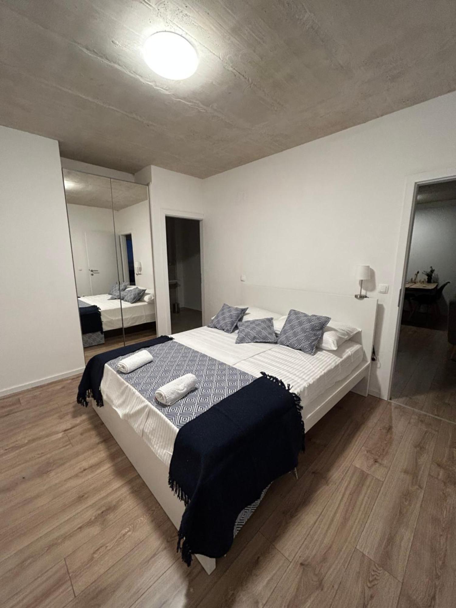 Twenty-Punat Apartments 外观 照片